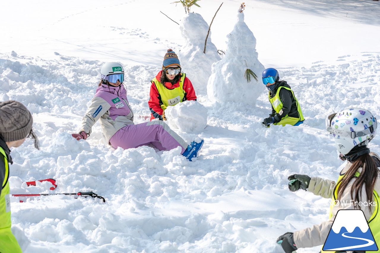 井山敬介さんと秋元日菜子さんのコンビは今年も健在！さらに、サプライズゲストも登場？！憧れのスキーヤーと一緒に雪と戯れ、『いちえ』の美味しいランチをいただく…。夢のようなイベント。めもるホールディングス presents プロスキーヤー・井山敬介さんと行く｜ダイナスティスキーリゾート